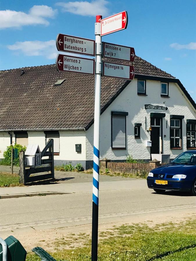 Blauwe Lelie Villa Ewijk Luaran gambar